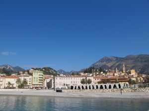 23837229-Ferienwohnung-4-Menton-300x225-3