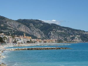 23837229-Ferienwohnung-4-Menton-300x225-5