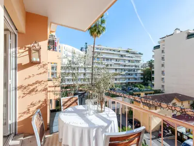 Terrasse / Balkon