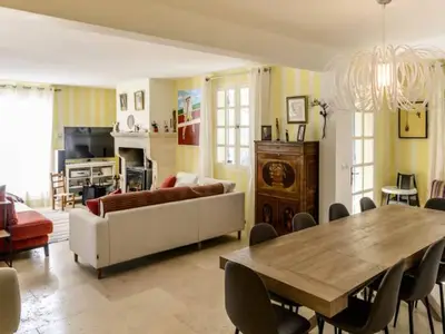 Ferienwohnung für 13 Personen (200 m²) in Mérindol 4/10