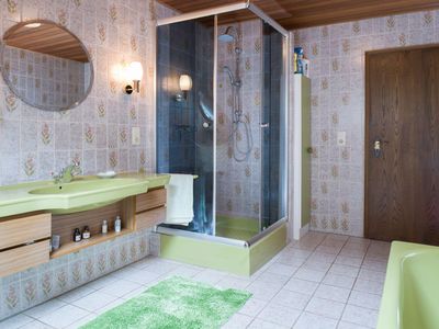 Badezimmer Ansicht 2 Badezimmer Ansicht 2