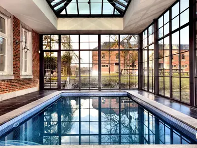 PoolOfHouse