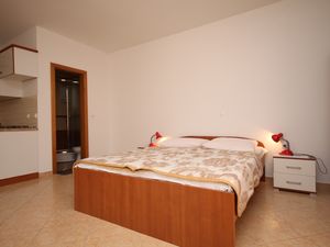 Ferienwohnung für 4 Personen (27 m²) in Metajna