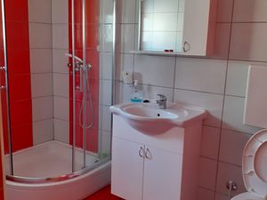 23956442-Ferienwohnung-4-Metajna-300x225-4