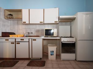 23929254-Ferienwohnung-6-Metajna-300x225-3