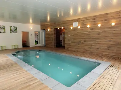 PoolOfHouse