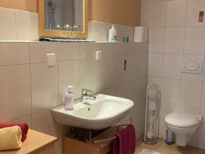 INSIDE, BATHROOM
