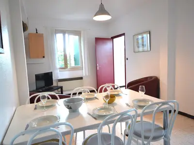 DiningRoom