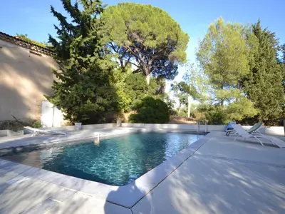 PoolOfHouse