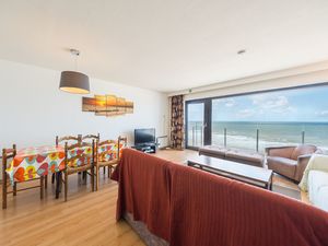 23924836-Ferienwohnung-6-Middelkerke-300x225-0