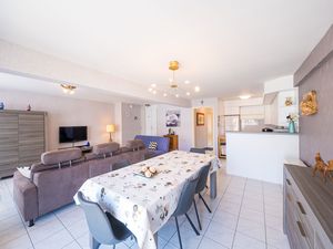 23588175-Ferienwohnung-6-Middelkerke-300x225-1