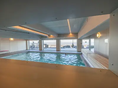 PoolOfHouse