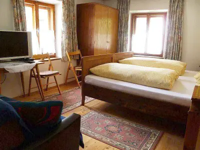 Haus Driendl Mieders Schlafzimmer Enzian