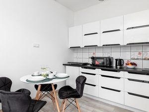 23692520-Ferienwohnung-5-Miedzyzdroje-300x225-5