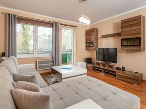 23878250-Ferienwohnung-4-Miedzyzdroje-300x225-5