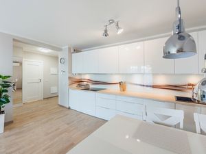 23983152-Ferienwohnung-1-Mielno-300x225-5