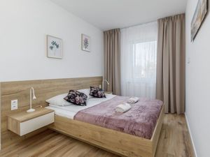 23657881-Ferienwohnung-4-Mielno-300x225-1