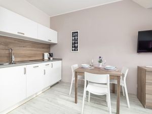 23891463-Ferienwohnung-4-Mielno-300x225-0