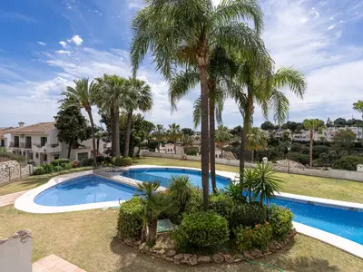 PoolOfHouse