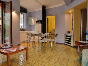 23675249-Ferienwohnung-4-Milazzo-300x225-5