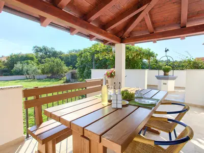Ferienwohnung für 5 Personen (90 m²) in Milčetići 3/10