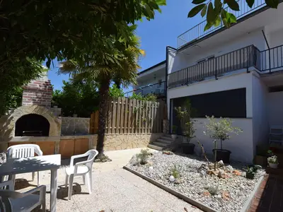 Ferienwohnung für 4 Personen (35 m²) in Milčetići 4/10