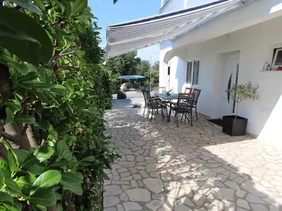 Ferienwohnung für 7 Personen (80 m²) in Milčetići 3/10