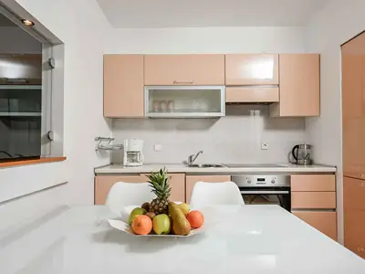 Ferienwohnung für 4 Personen (75 m²) in Milčetići 9/10