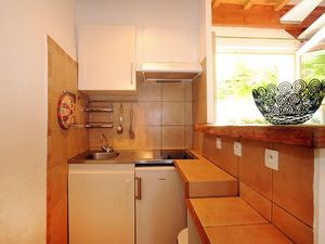 23369937-Ferienwohnung-2-Millas-300x225-2