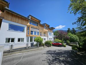 23425802-Ferienwohnung-3-Millstatt-300x225-1