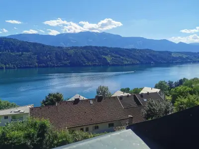 Seeblick vom Fenster aus