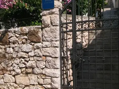 Ferienwohnung für 3 Personen in Milna 1/10