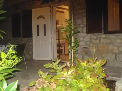 Ferienwohnung für 3 Personen in Milna 2/10