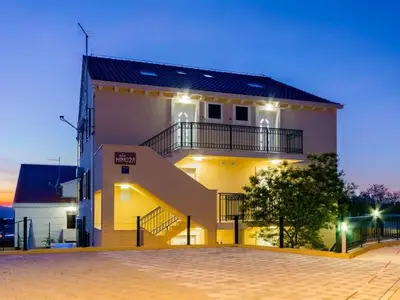 Ferienwohnung für 4 Personen in Milna 2/10
