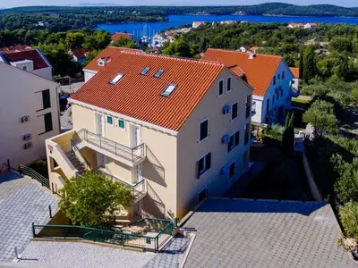 Ferienwohnung für 4 Personen in Milna 10/10