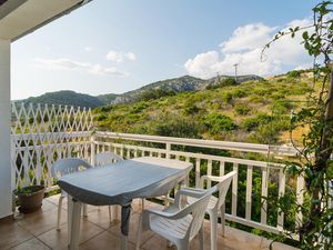 23724464-Ferienwohnung-3-Milna (Hvar)-300x225-5