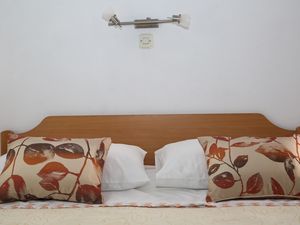 23969166-Ferienwohnung-2-Milna (Hvar)-300x225-2