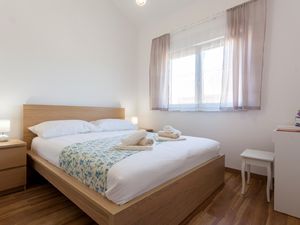 23201407-Ferienwohnung-6-Milčetići-300x225-2