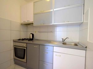 23771651-Ferienwohnung-3-Milčetići-300x225-1