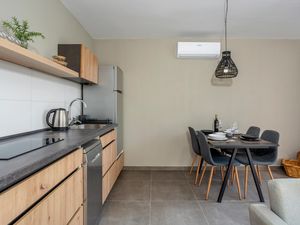 23765047-Ferienwohnung-4-Milčetići-300x225-4