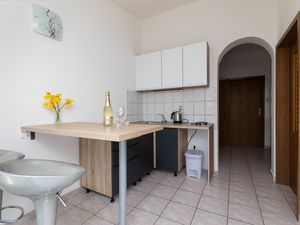 18321666-Ferienwohnung-5-Mimice-300x225-2