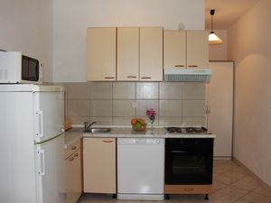 18321414-Ferienwohnung-5-Mimice-300x225-3