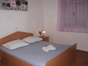 18321414-Ferienwohnung-5-Mimice-300x225-4