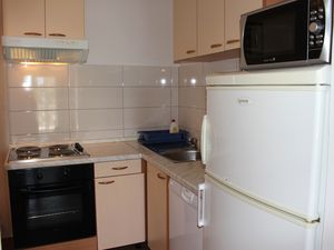 18322365-Ferienwohnung-5-Mimice-300x225-5