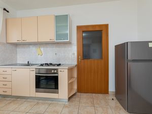 19126961-Ferienwohnung-4-Mimice-300x225-5