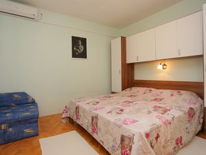 22353659-Ferienwohnung-2-Mimice-300x225-2