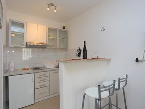 22353667-Ferienwohnung-2-Mimice-300x225-1