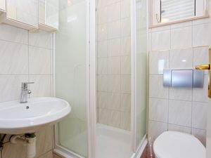 22925663-Ferienwohnung-3-Mimice-300x225-5