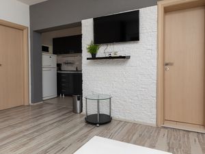 23459350-Ferienwohnung-4-Mimice-300x225-3