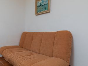 23933572-Ferienwohnung-4-Mimice-300x225-5